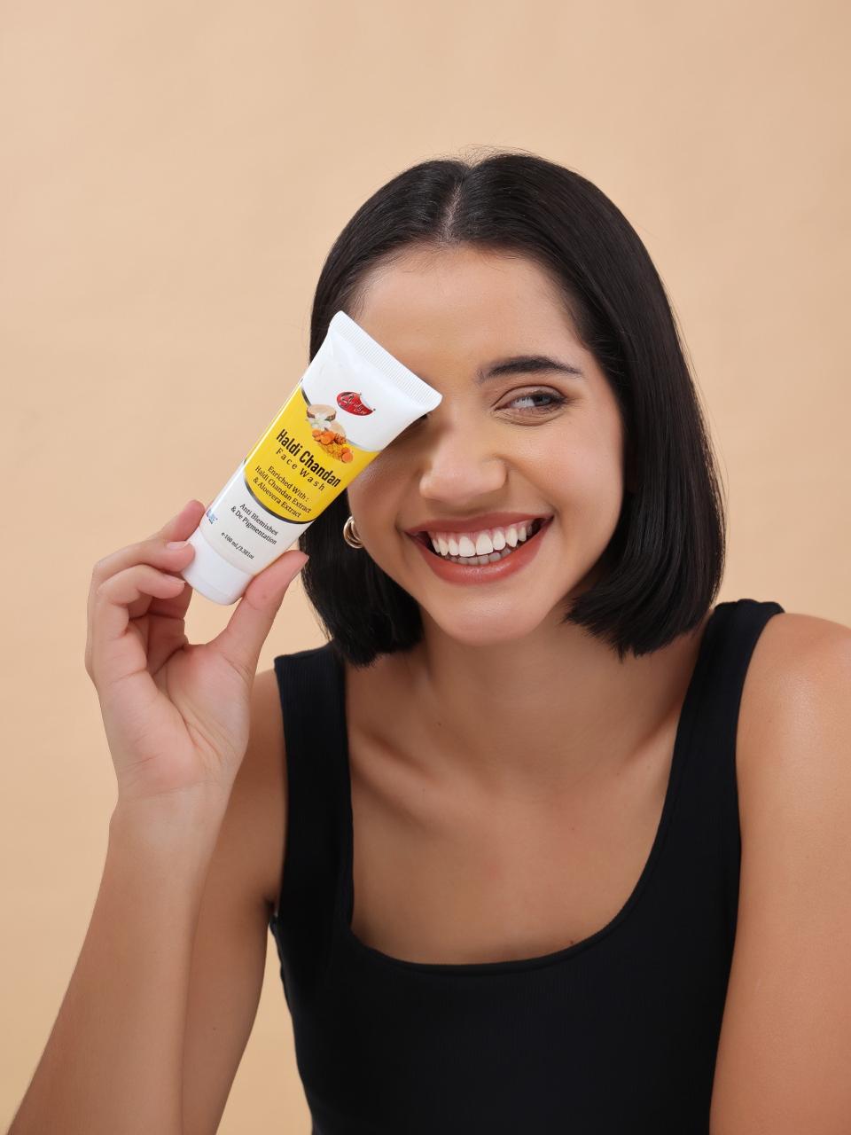 Haldi Chandan Face Wash